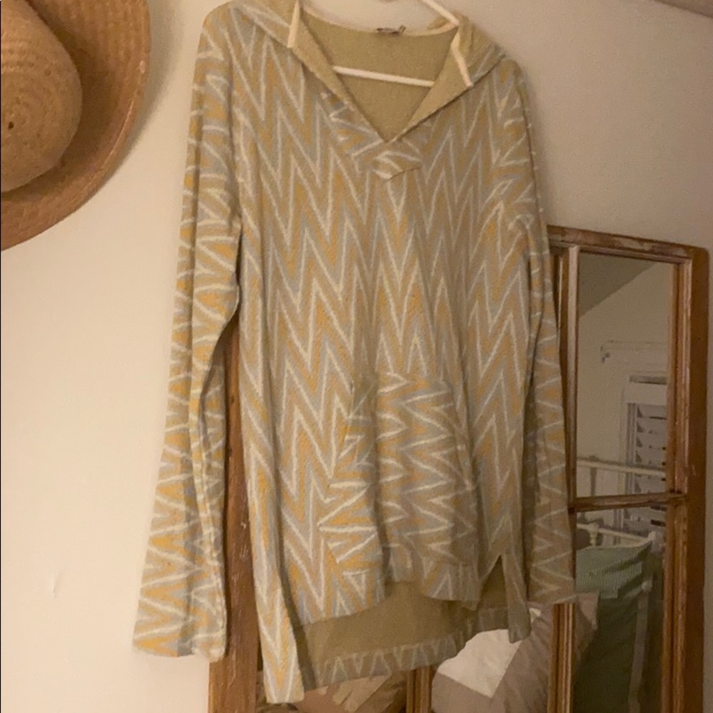 Faherty poncho